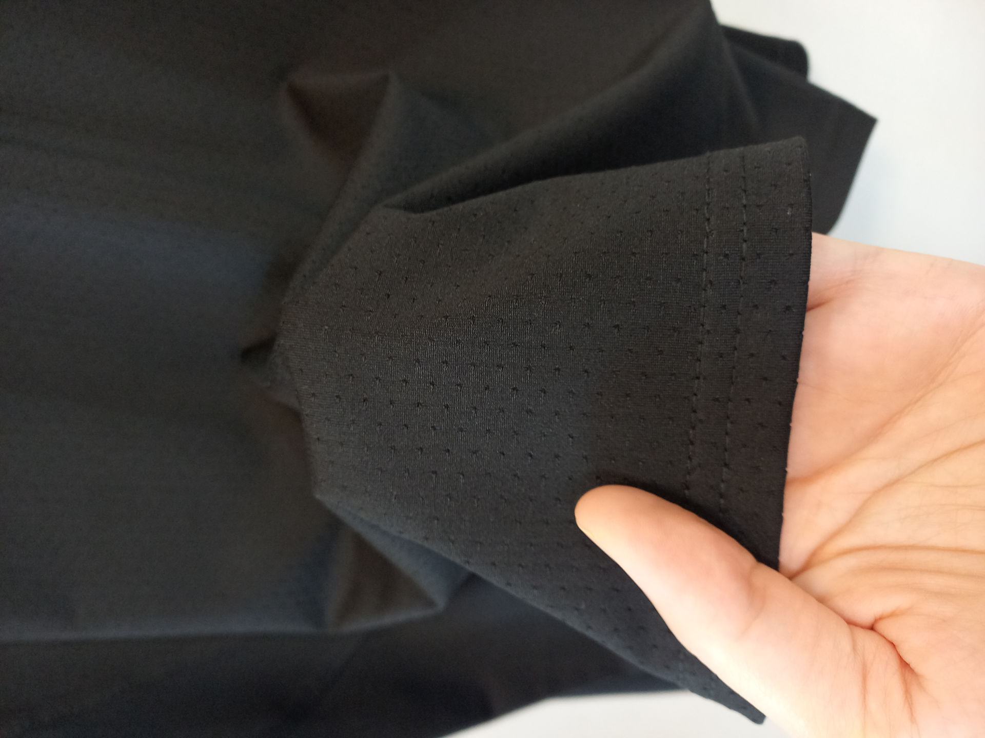 تاپ ورزشی مردانه سوزنی جیم شارک | Gym Shark