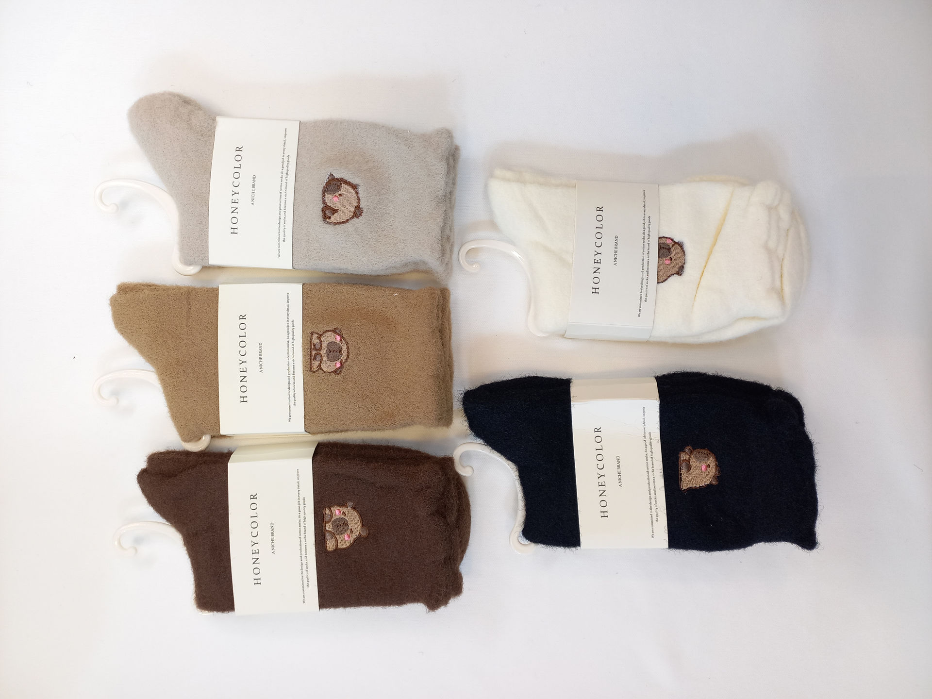 جوراب ساقدار پشمی زنانه (گلدوزی خرس)