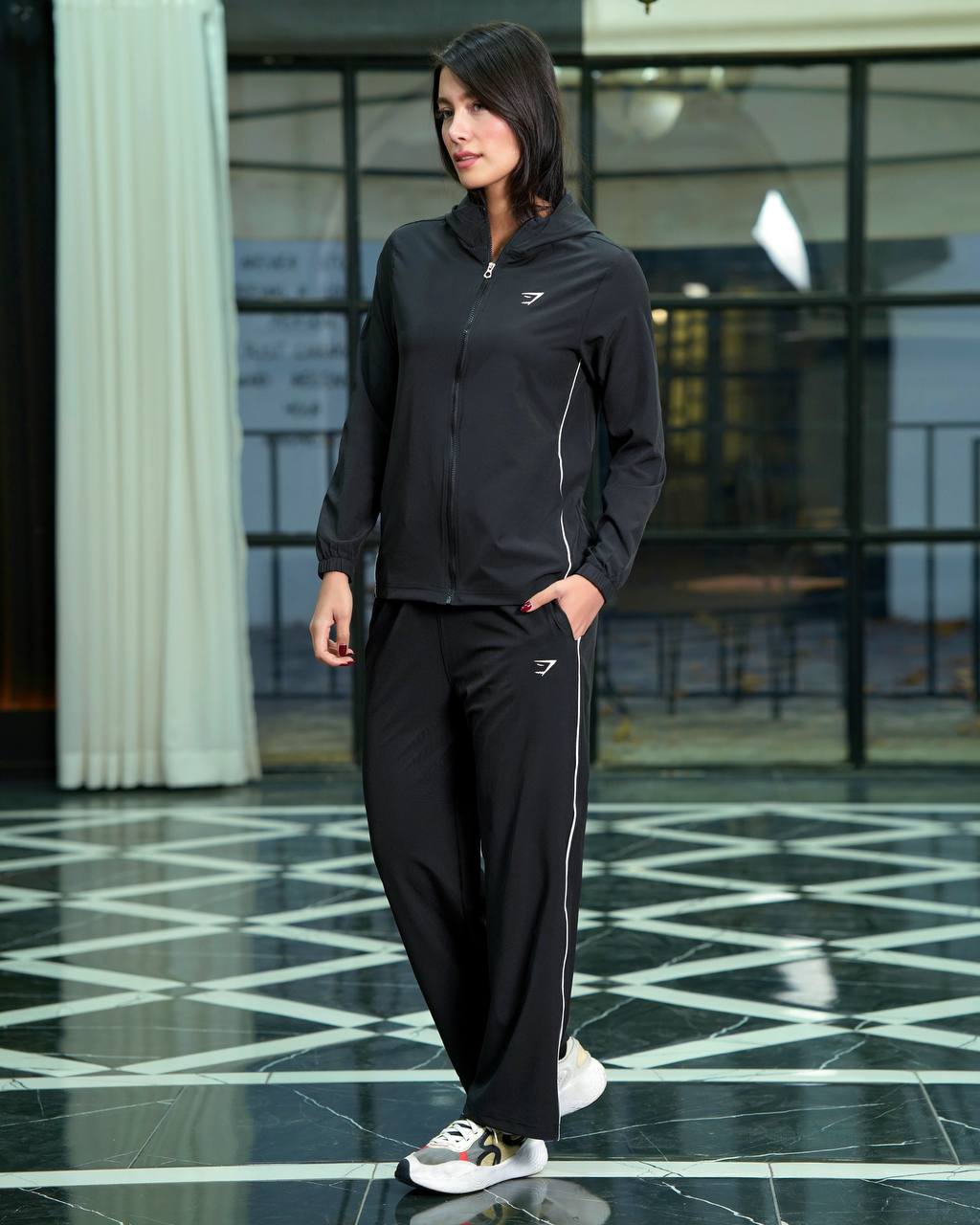 ست سوئیشرت و شلوار ورزشی زنانه